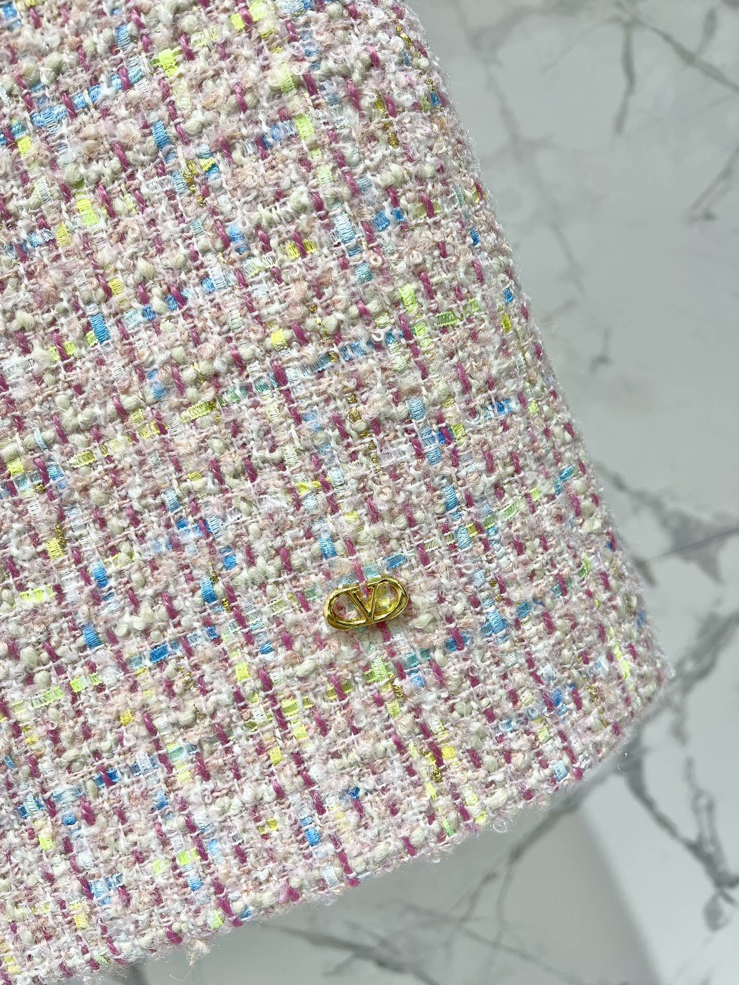 Юбка женская в стиле Valentino из твидовой ткани пастельного цвета