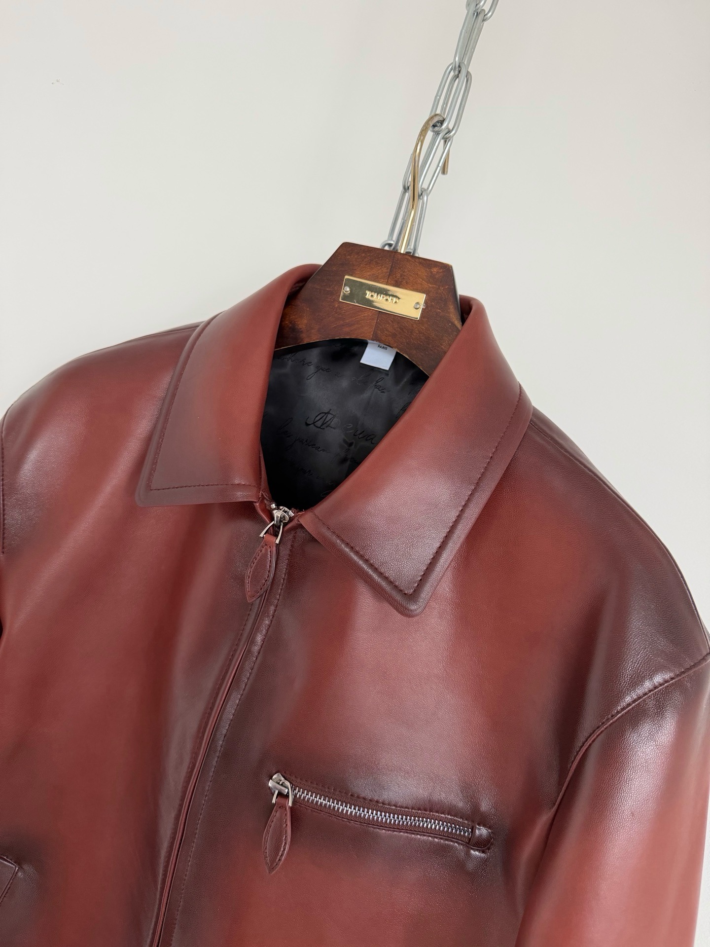 Куртка мужская Berluti бордово-коричневого цвета с эффектом потёртости