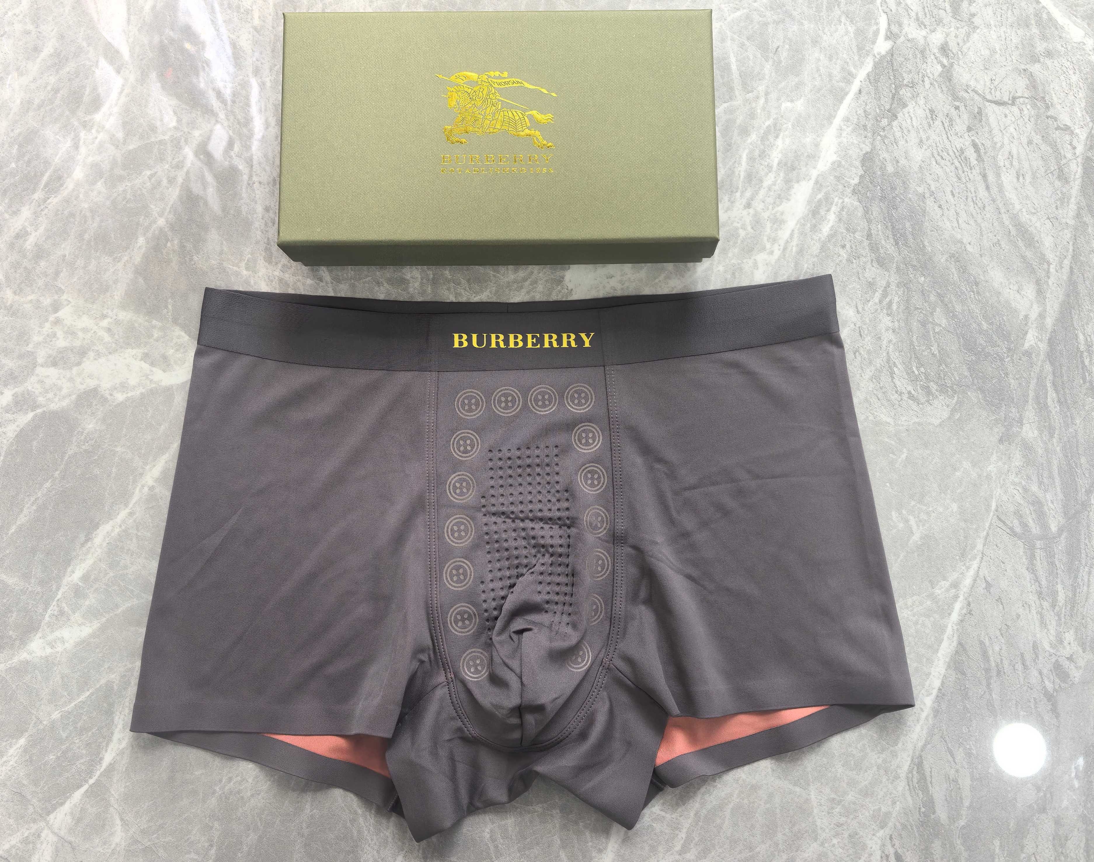 Трусы-боксеры мужские в стиле Burberry (набор 3 шт.) 