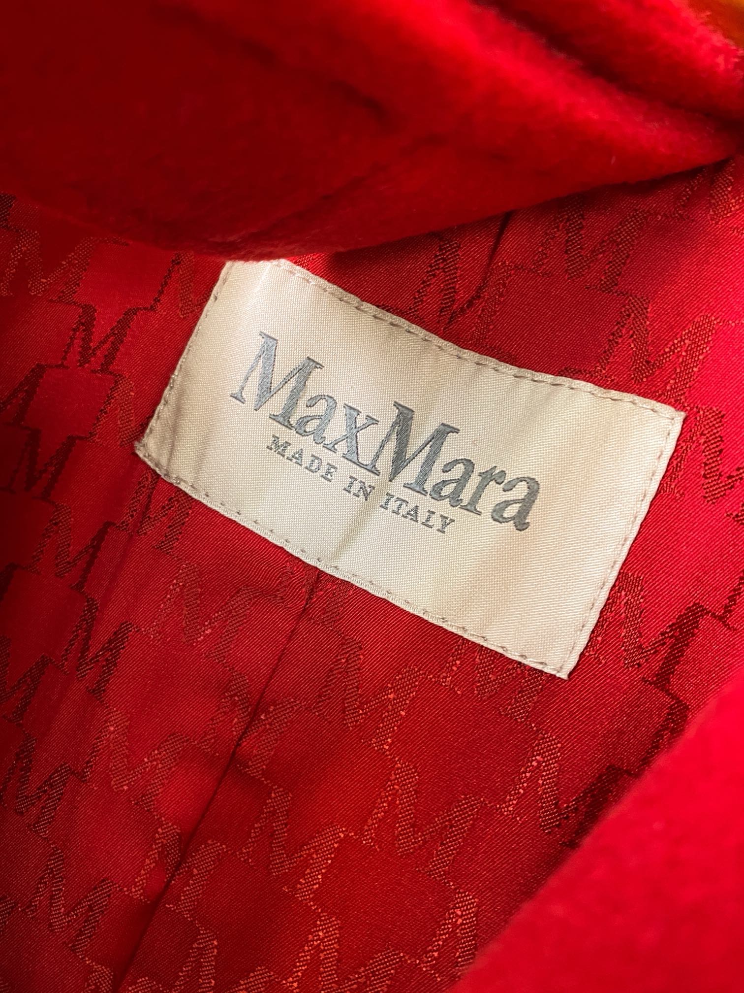 Пальто женское в стиле Max Mara Anne-Marie Beretta красного цвета