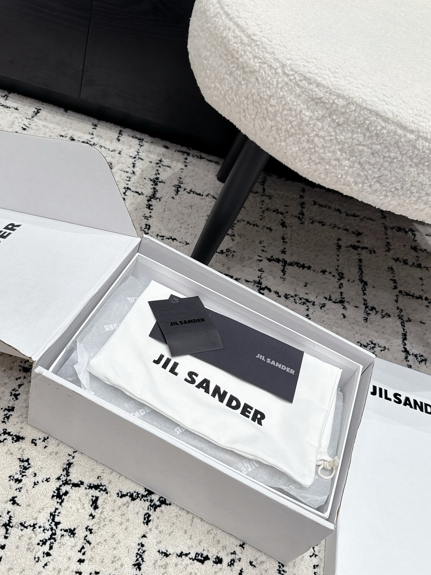 Кроссовки женские в стиле Jil Sander серого цвета