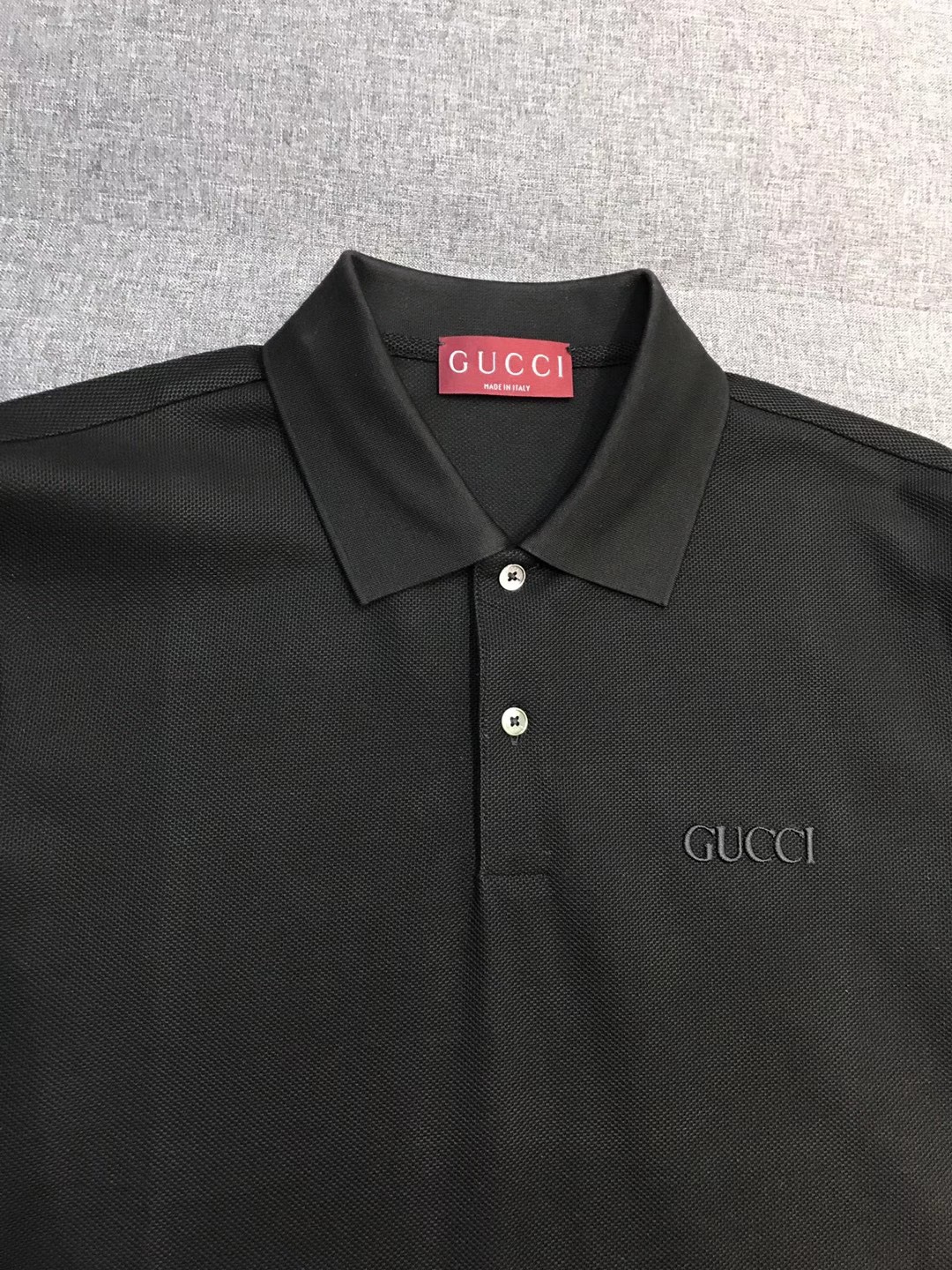 Поло мужское в стиле Gucci с коротким рукавом чёрного цвета