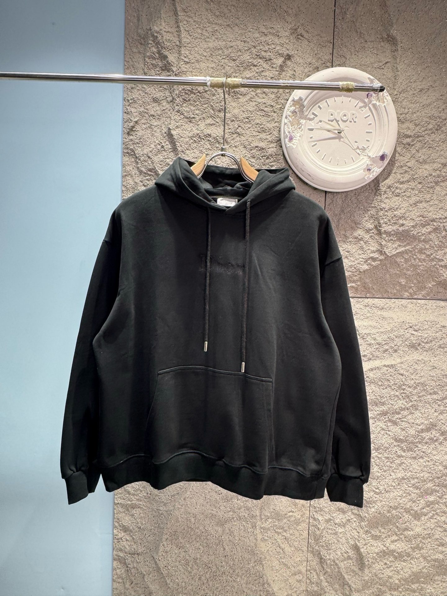 Худи мужское Dior Hooded Sweatshirt with Dior Embroidery чёрного цвета