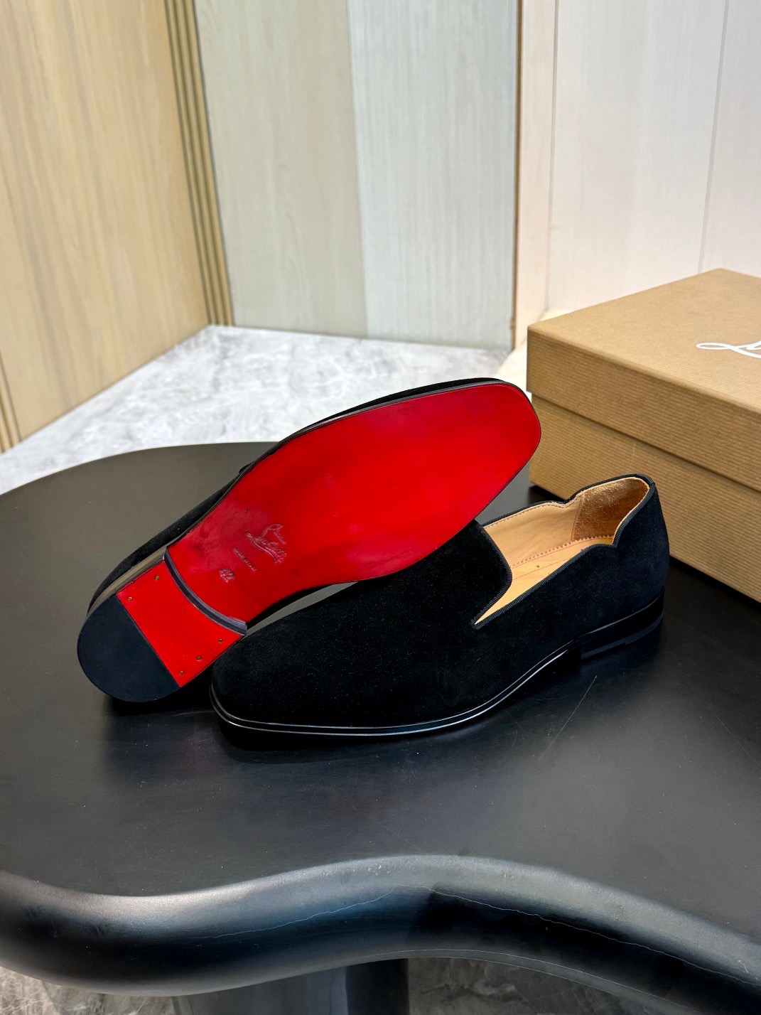 Лоферы мужские Christian Louboutin Dandelion чёрного цвета