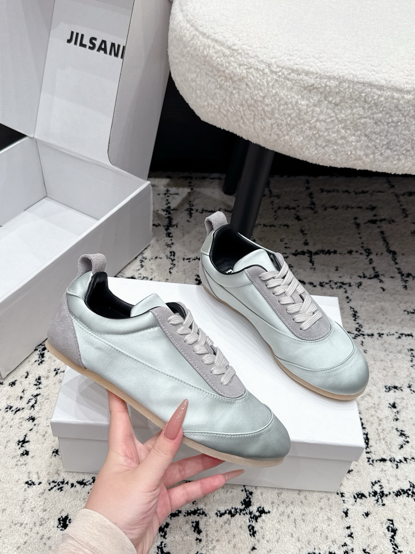 Кроссовки женские в стиле Jil Sander серого цвета