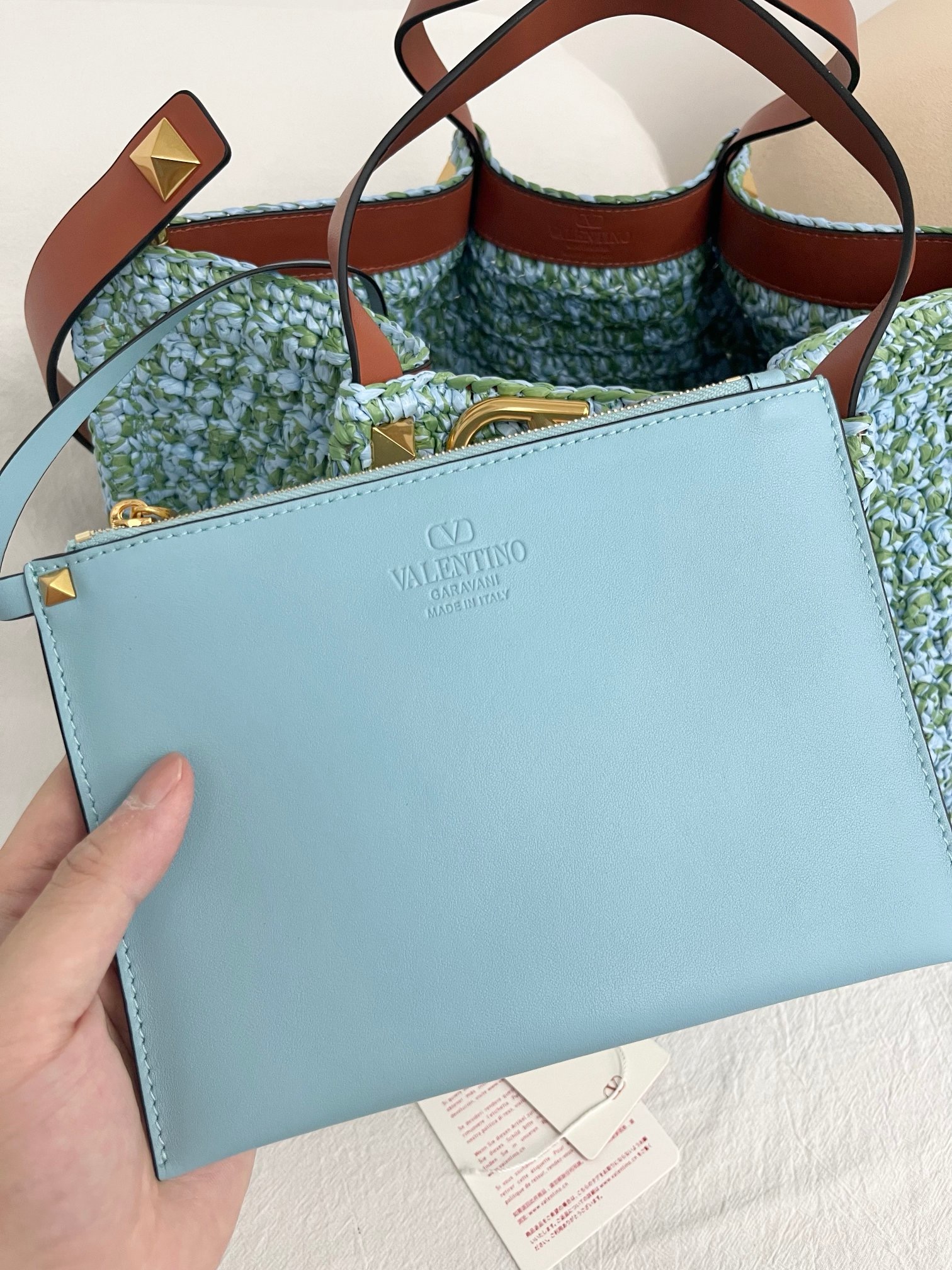 Сумка женская в стиле Valentino VLogo зелёного цвета (35 см)