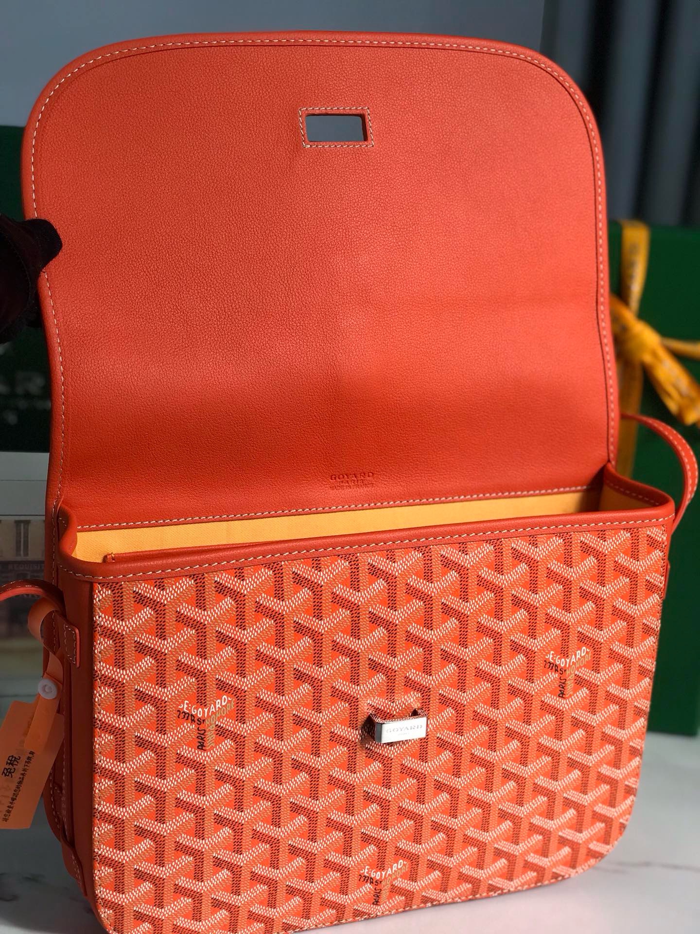 Сумка женская Goyard Belvédère II оранжевого цвета