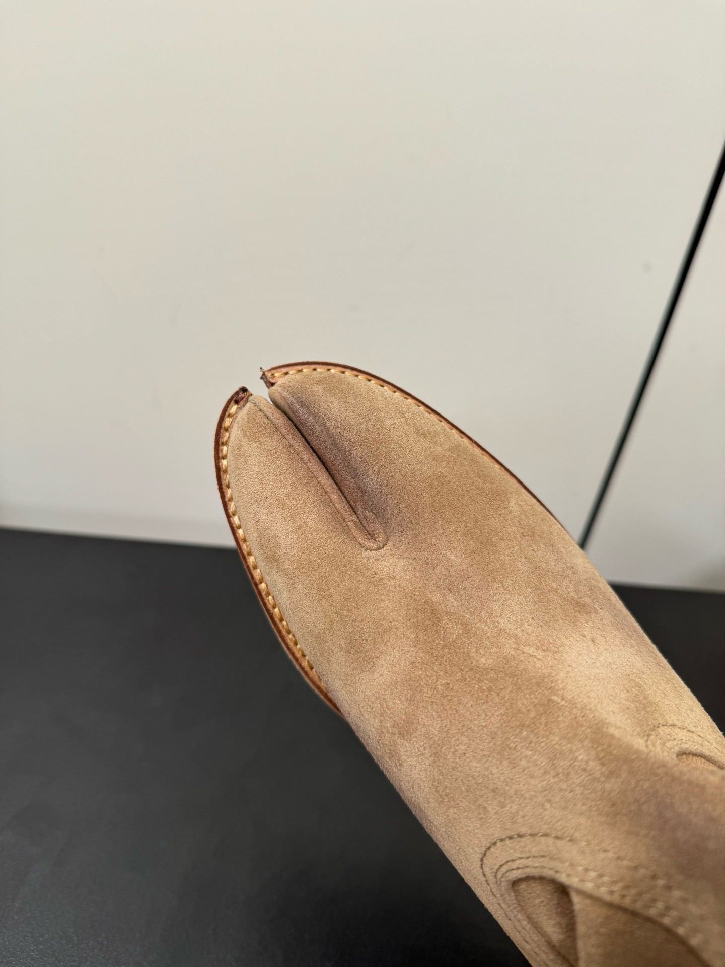Сапоги женские MM6 Maison Margiela Western бежевого цвета