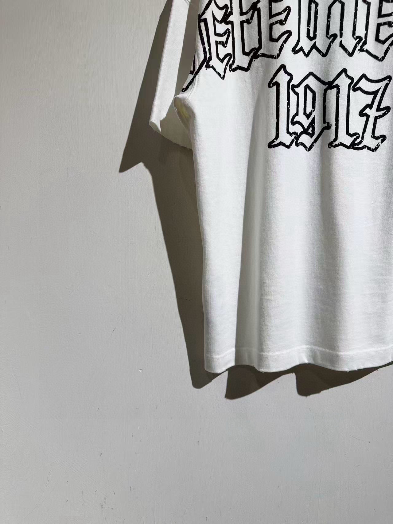 Футболка унисекс в стиле Vetements 1917 из хлопка белого цвета с принтом
