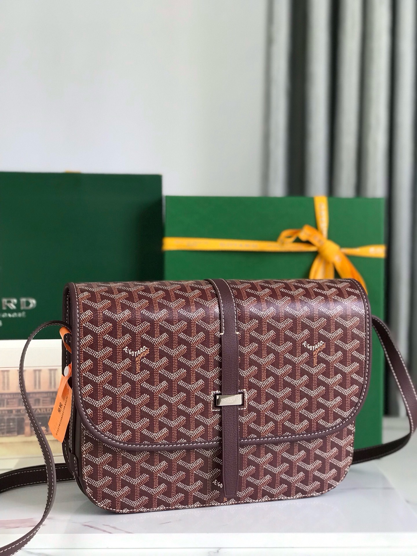 Сумка женская Goyard Belvédère II бордового цвета