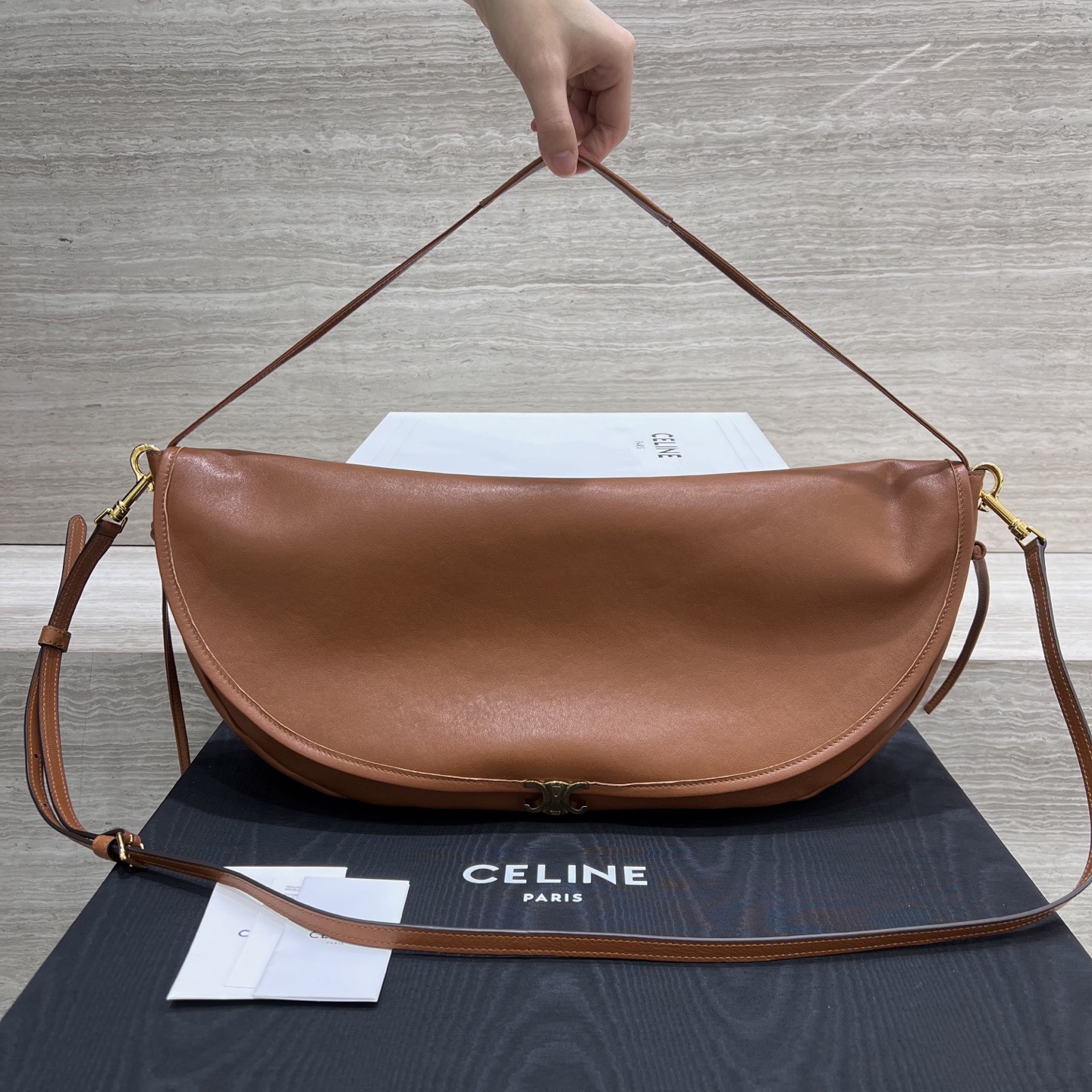 Сумка женская в стиле Celine Soft Triomphe Halfmoon карамельного цвета