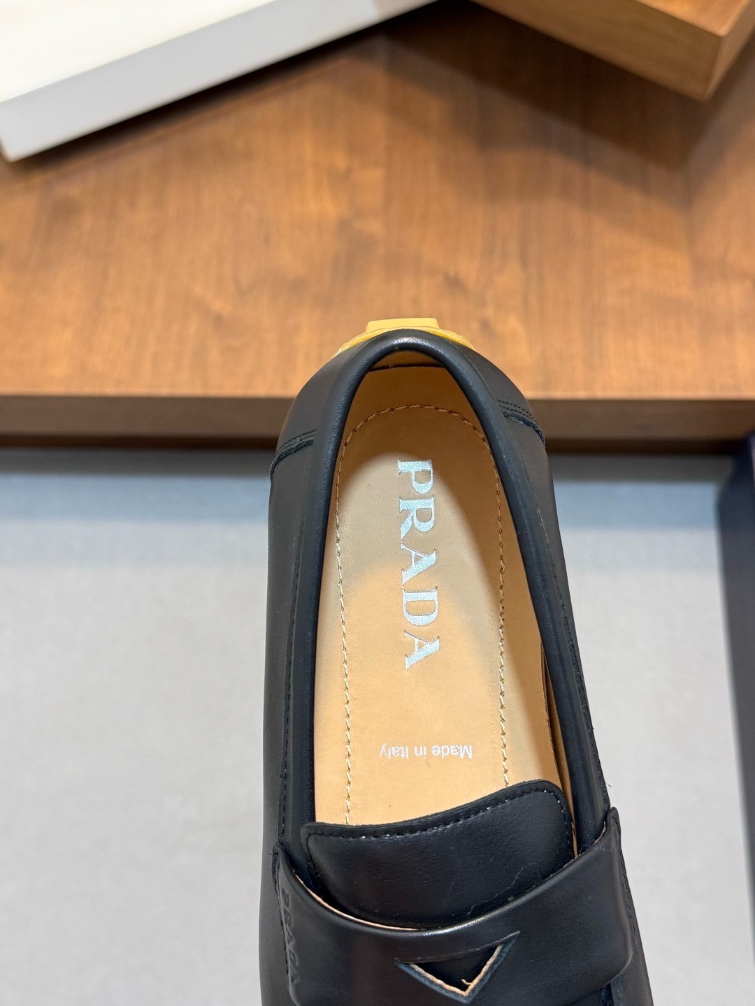 Мокасины мужские Prada чёрного цвета