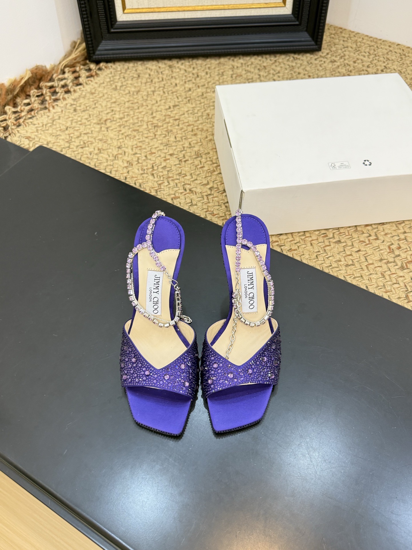 Туфли женские в стиле Jimmy Choo Amelia 25SS фиолетового цвета