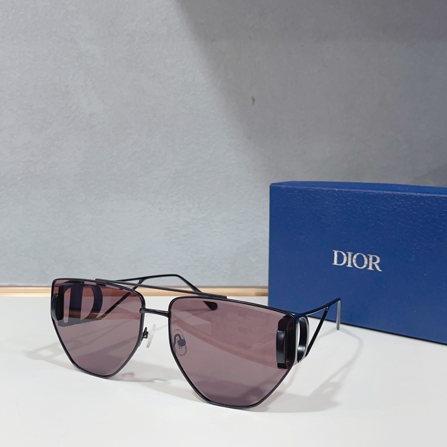 Очки солнцезащитные женские в стиле Dior CD Aviator