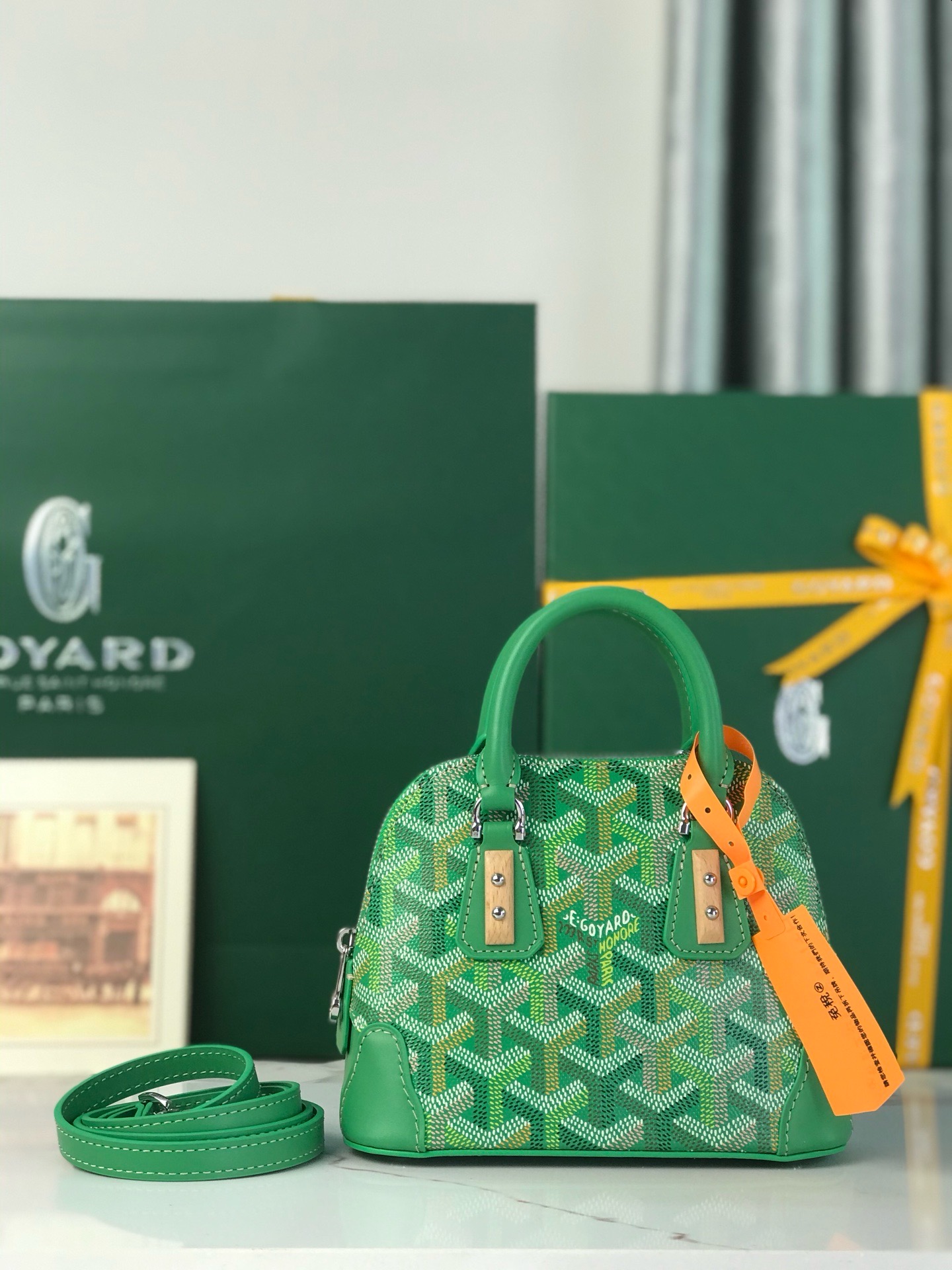 Сумка женская Goyard Vendôme Nano зелёного цвета