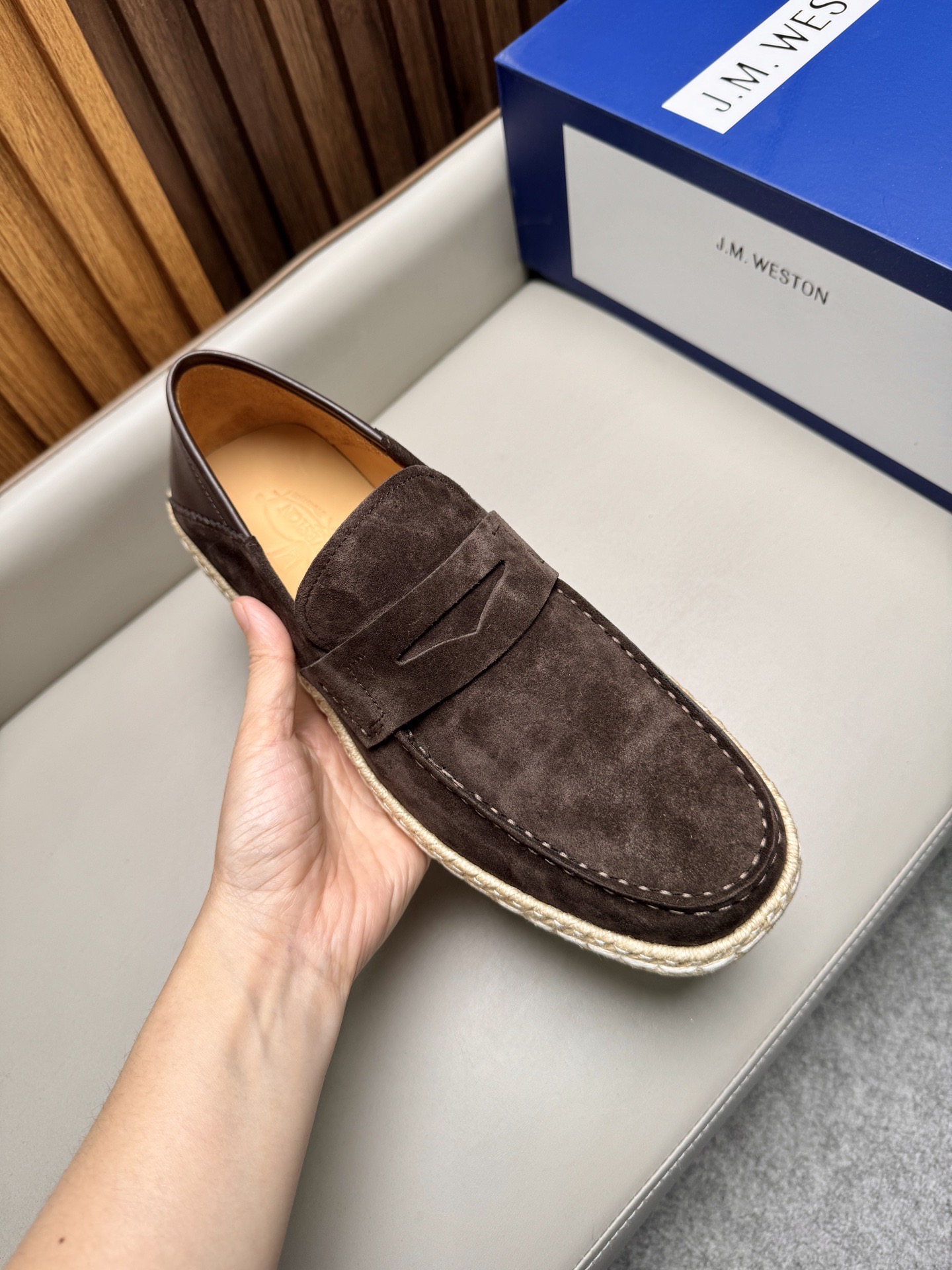 Лоферы мужские в стиле J.M. Weston темно-коричневого цвета