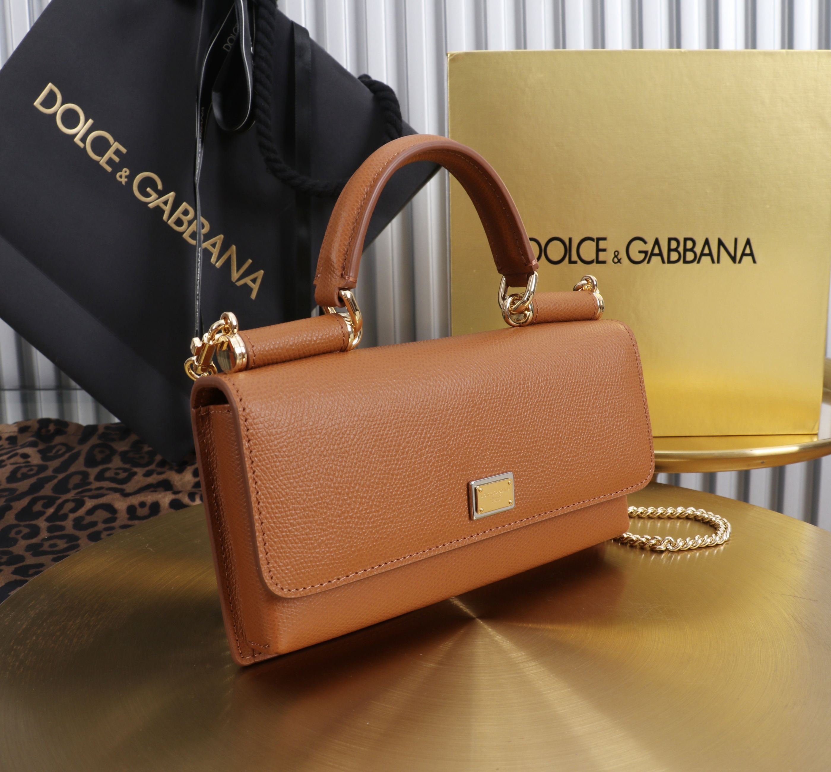 Сумка женская в стиле Dolce & Gabbana коричневого цвета