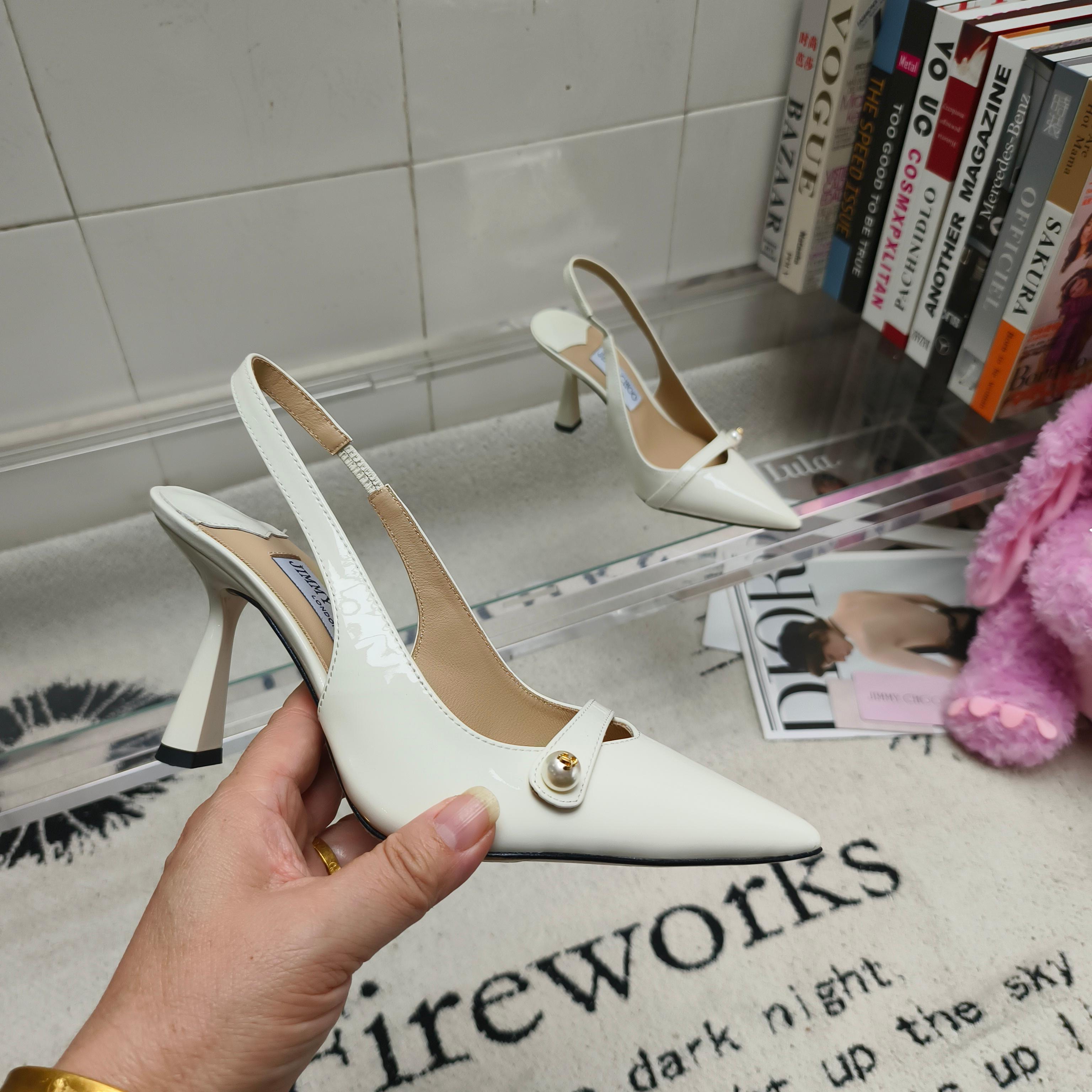 Босоножки женские в стиле Jimmy Choo Ray белого цвета