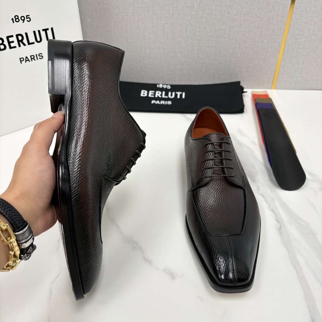 Туфли мужские Berluti классические оксфорды коричневого цвета