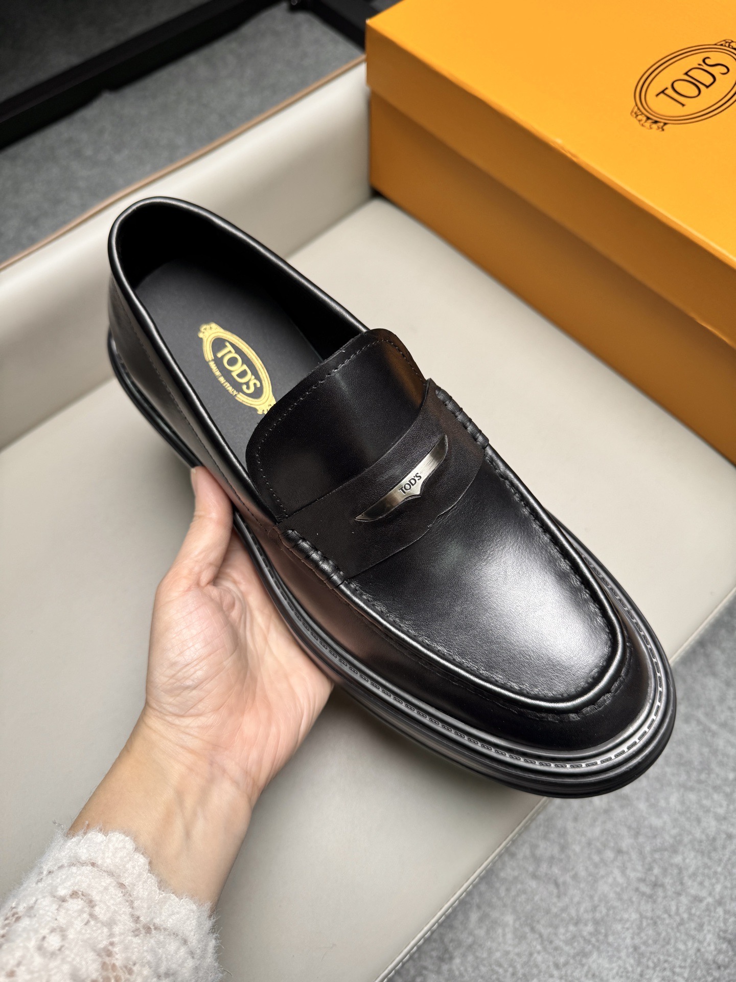 Лоферы мужские в стиле Tod’s чёрного цвета